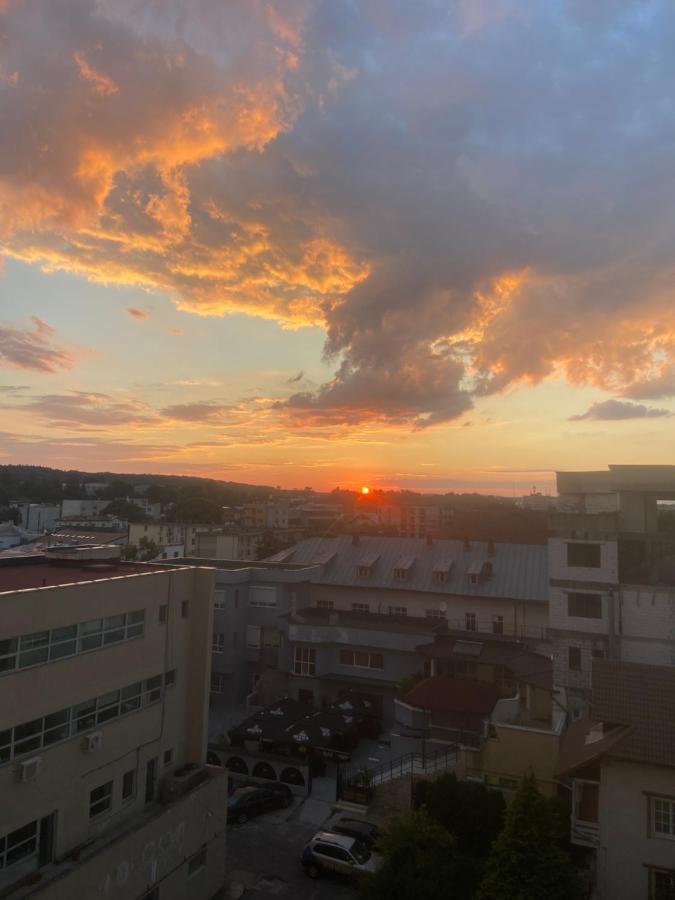 Pitesti Sunset View מראה חיצוני תמונה
