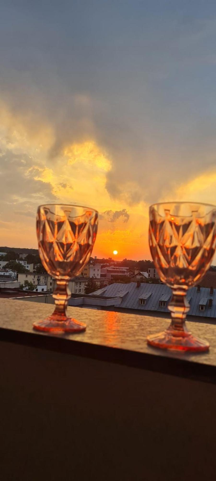 Pitesti Sunset View מראה חיצוני תמונה